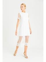 Twinset <br>Abito plumetis e pizzo